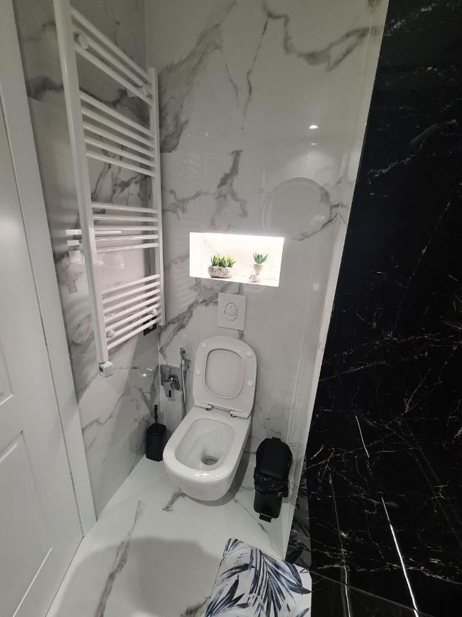 Grey Luxury Apartment Gjirokastër Eksteriør bilde