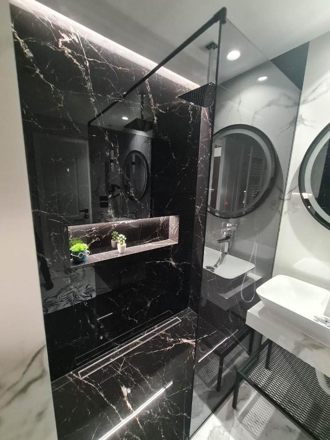 Grey Luxury Apartment Gjirokastër Eksteriør bilde